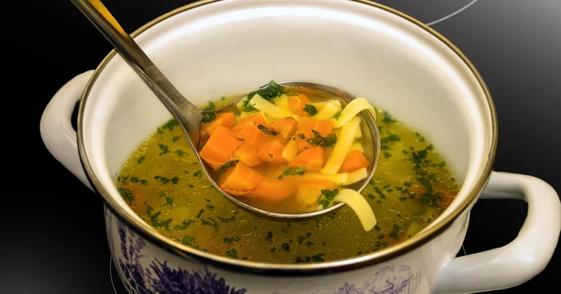 La technique du bouillon : louche par louche, et pas autrement