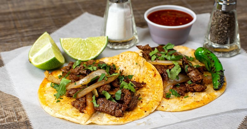 Tacos mexicains au bœuf épicé : la recette irrésistible qui va enflammer vos papilles