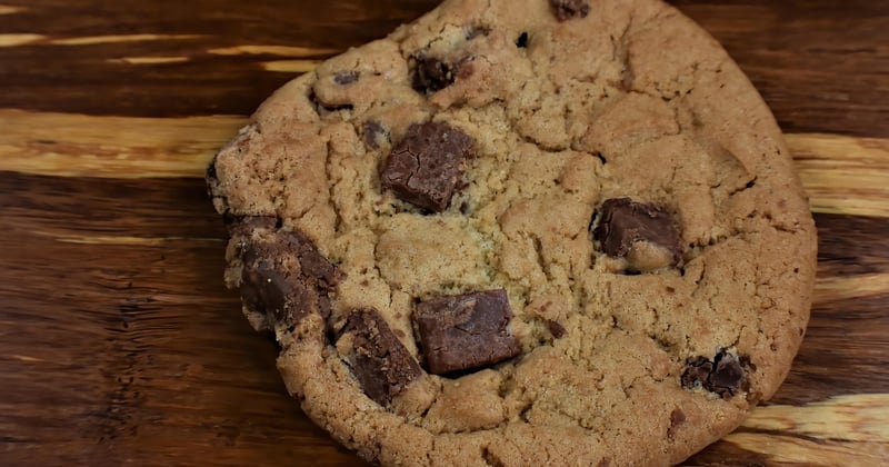 La recette parfaite de cookies américains aux pépites de chocolat, moelleux à souhait