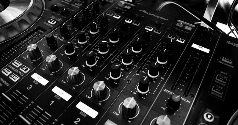 La technique de mixage : le geste qui change tout